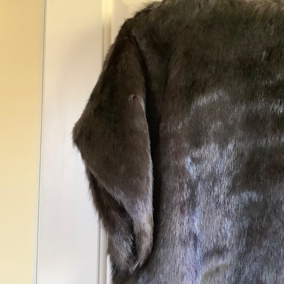 G.I.L.I. Faux Mink Short Sleeve Vest Coffee Bean SZ 14 - Picture 4 of 16